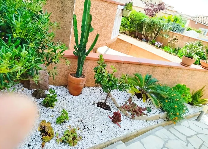 2 Chambres Avec Piscine Et Spa Au Calme, Mer A Proximite.